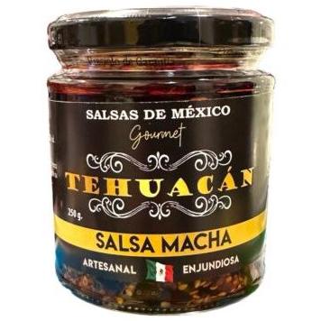 Frasco de salsa macha gourmet de Tehuacán, mezcla de chiles secos con un sabor intenso y picante.